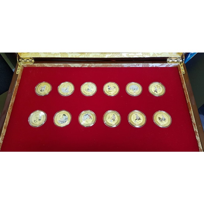 Набор из 12-ти золотых монет Гонконга 