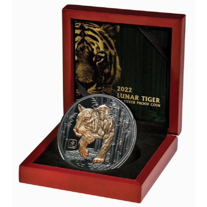 Серебряная монета Ниуэ "Год Тигра" 2022 г.в. (с позолотой), 155.5 г чистого серебра (Проба 0,999)