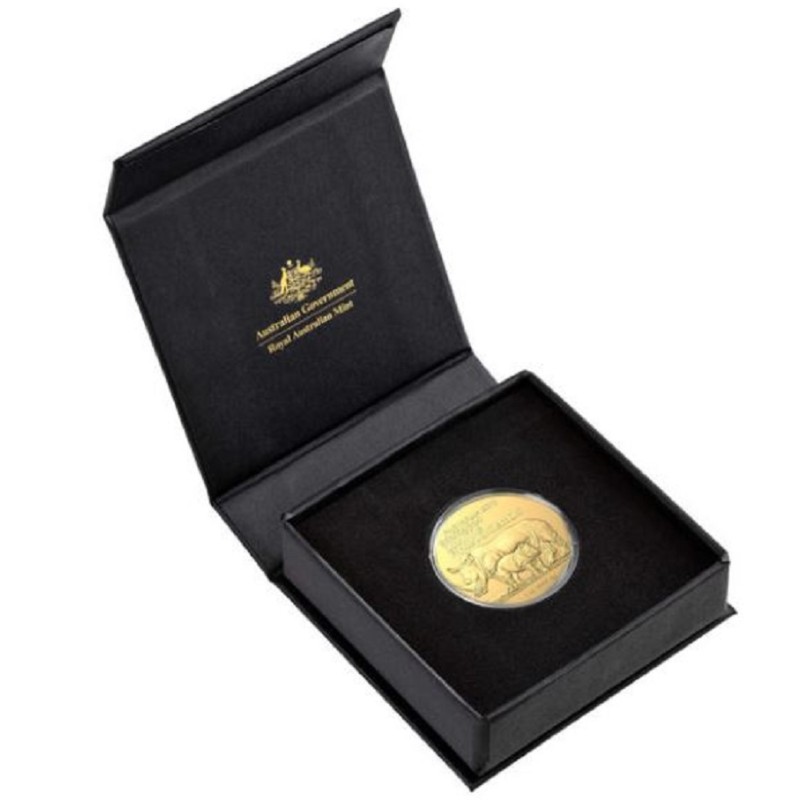 Золотая монета Австралии "Австралийские зоопарки: Южный белый носорог" 2023 г.в., 31.1 г чистого золота (Проба 0,9999)