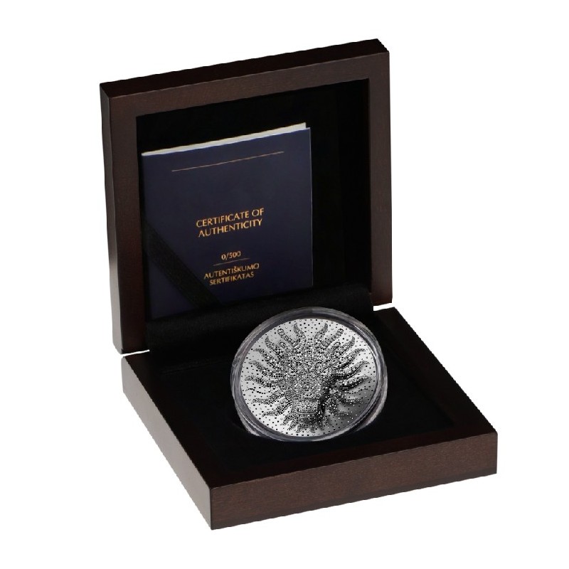 Серебряная монета Ниуэ "Год Черного Водяного Дракона" 2024 г.в. (пруф), 62.2 г чистого серебра (Проба 0,999)