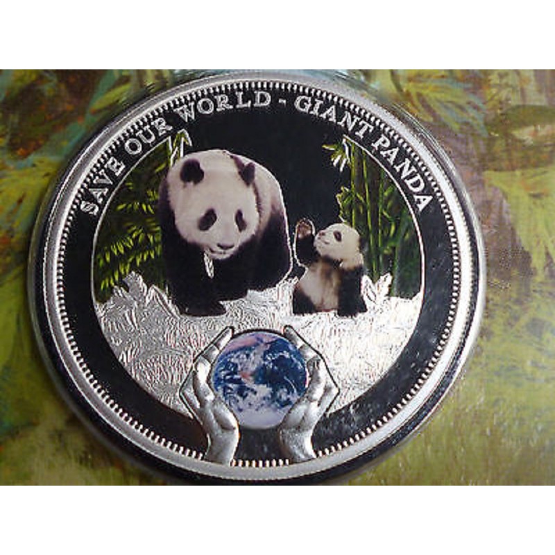 Серебряная монета Островов Кука "Сохраним наш мир. Большая панда" 2013 г.в., 31,1 г чистого серебра (Проба 0,999)